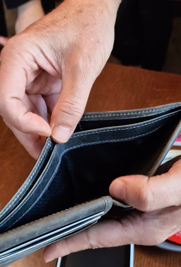empty wallet